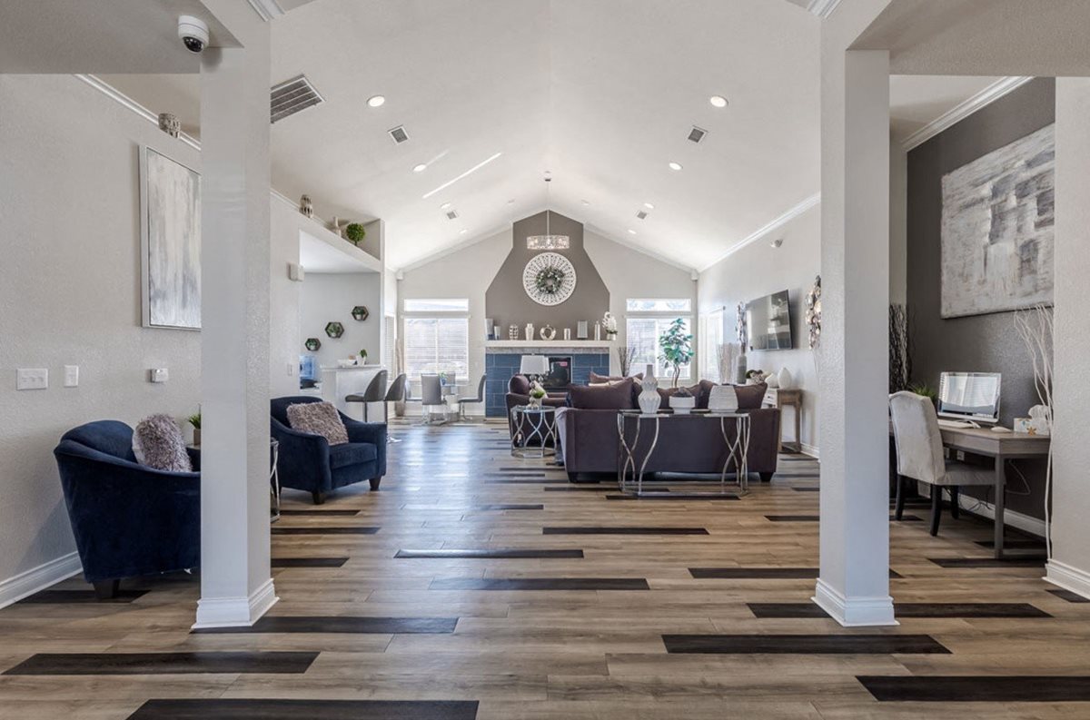 Reserve At Castle Highland Apartments